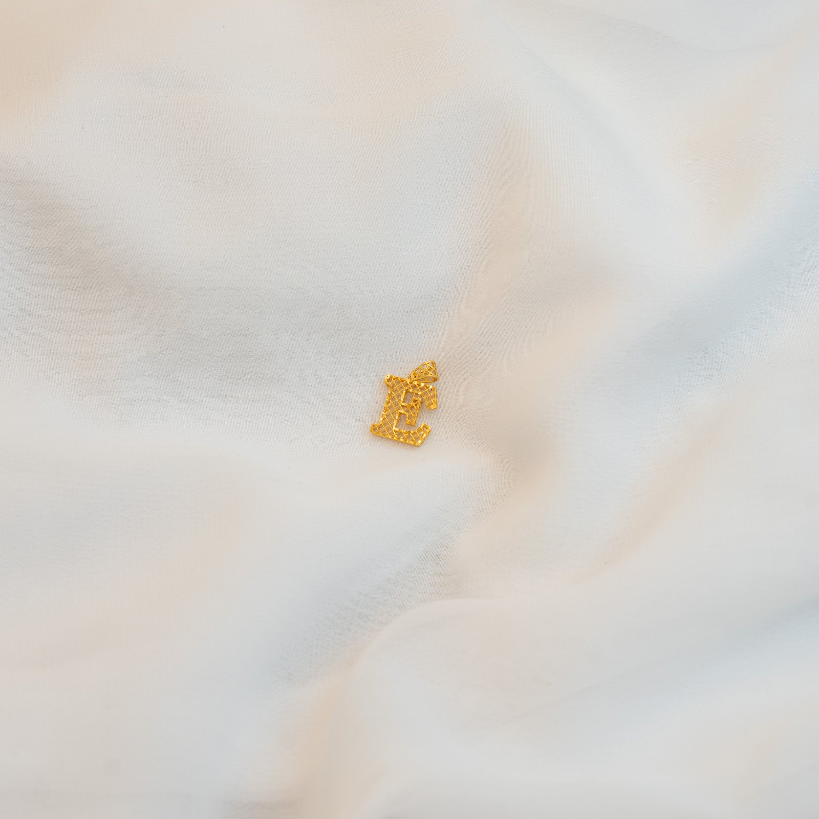 تعليقة حرف ١،٢٩ غرام