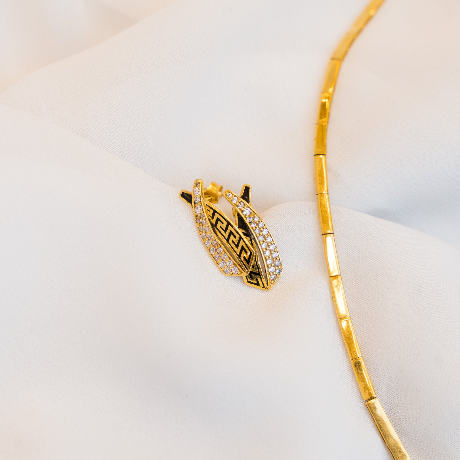 طقم فرزاتشي ٢٩،٦١ غرام - الصورة 3