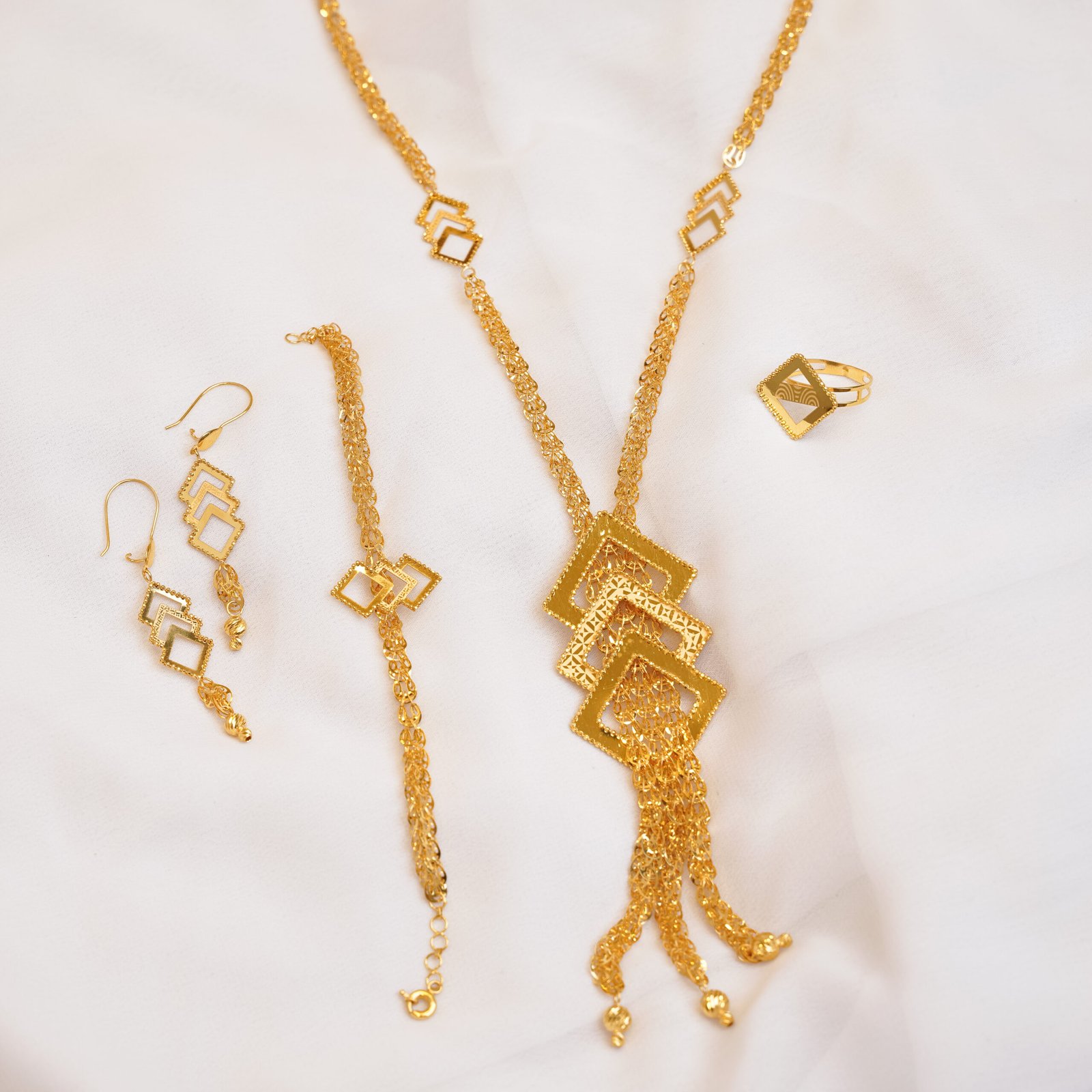 طقم كويتي 4296 غرام